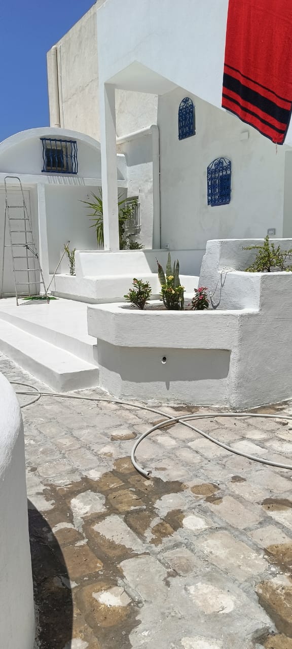 À base de ciment réalisé par Mille Color à Monastir — photo 1
